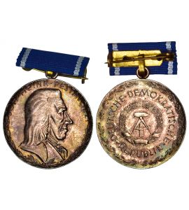 DDR Pestalozzi-Medaille 